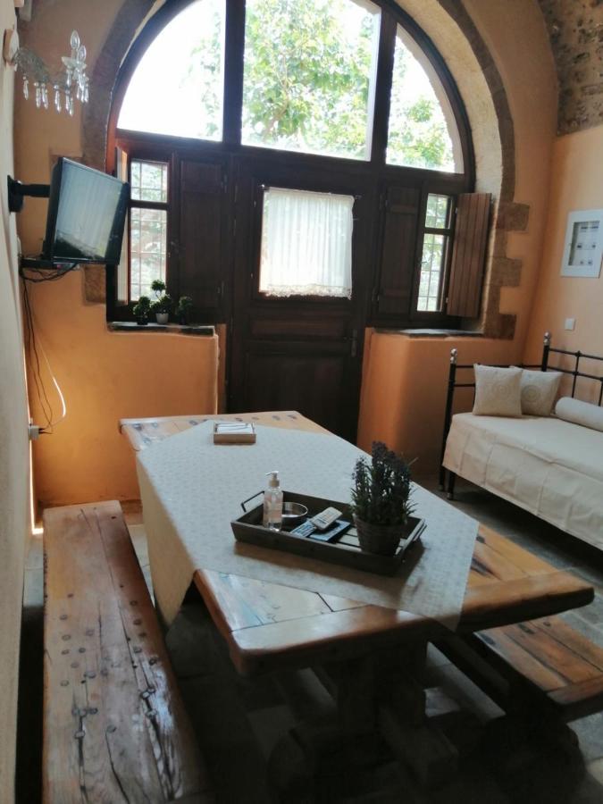 Guesthousekamara Monemvasía Екстериор снимка