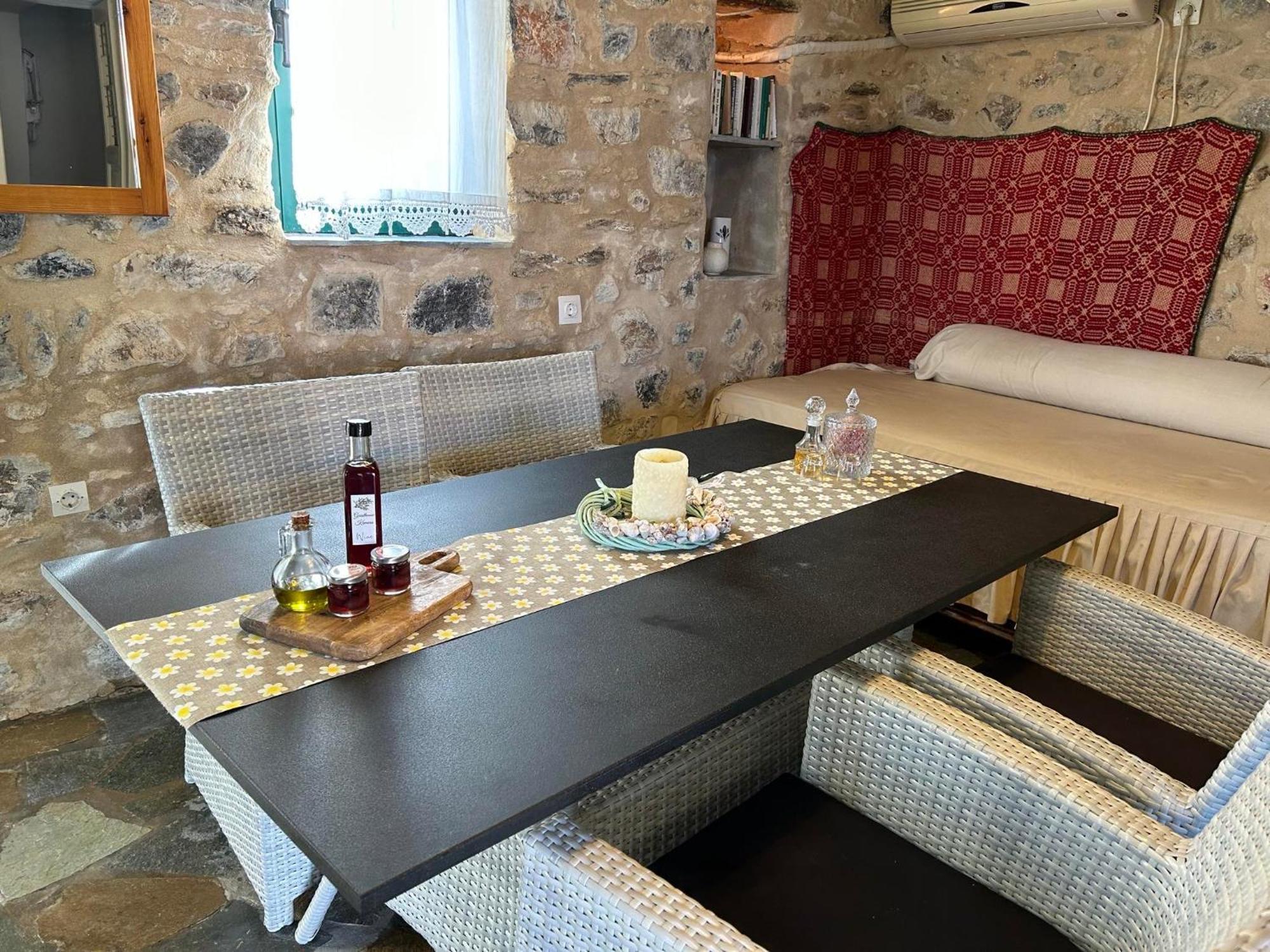 Guesthousekamara Monemvasía Екстериор снимка